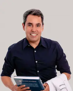 Dr. Augusto Espindola
